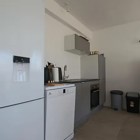 Villa For 10 People With Sea View