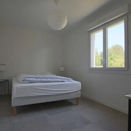 Villa For 10 People With Sea View